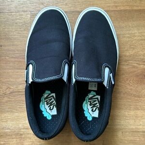 New Unisex Vans Classic Black slip ons